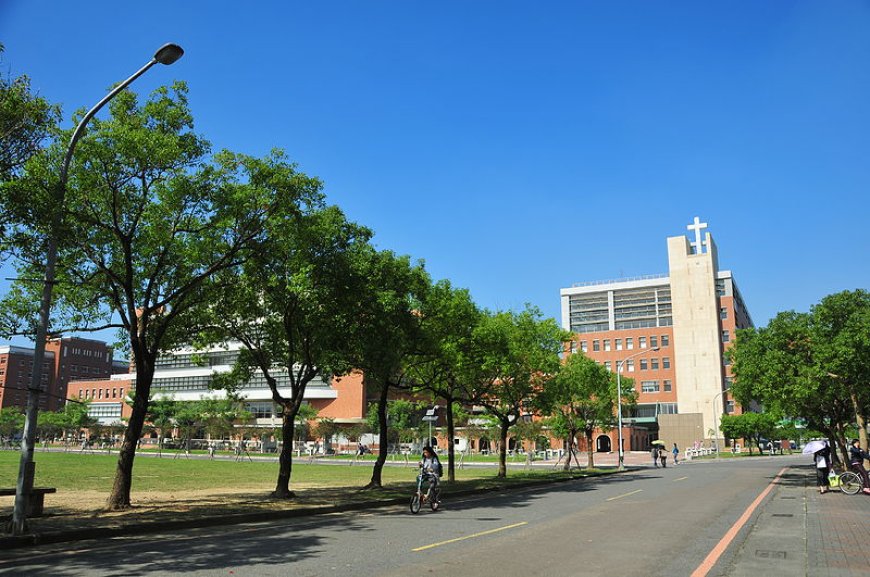 Đại học Cơ Đốc Trường Vinh | Chang Jung Christian University