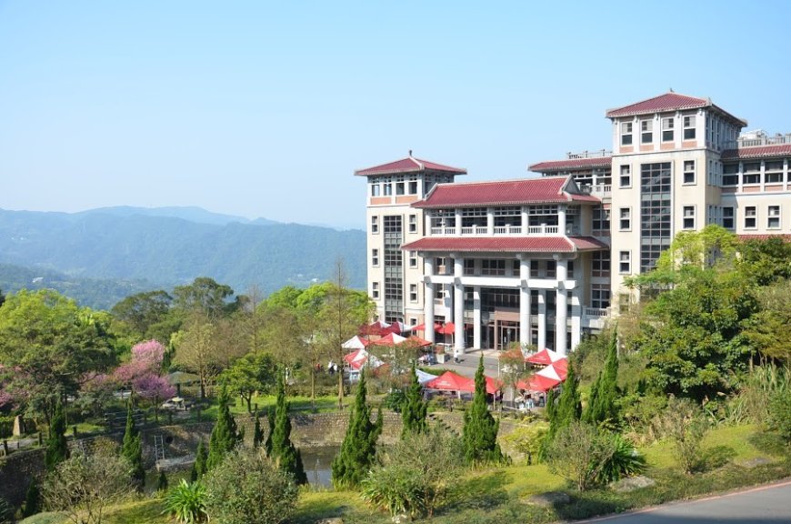 Đại học Hoa Phạm | Huafan University